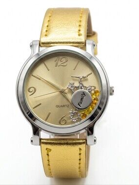 🔹(3for$20)🔹Vintage ​Avon Floating Charms "Family" Gold Tone Wristwatch